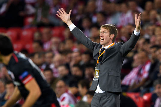 Östersunds tränare Graham Potter reagerar