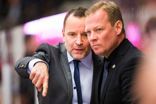 Luleås tränare Thomas Berglund och assisterande tränare