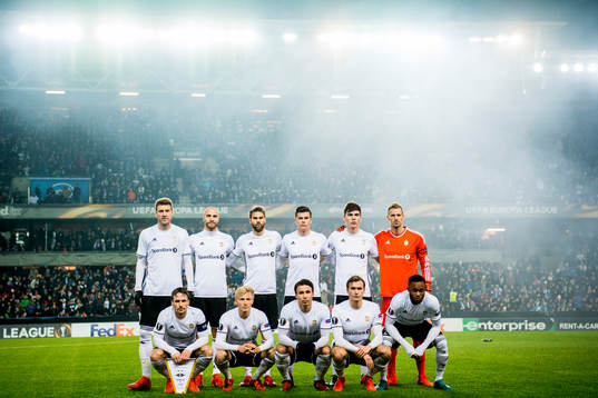 Nicklas Bendtner (2nd row), Tore Reginiussen, Tore