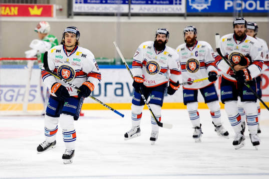 Växjös Adam Brodecki jublar