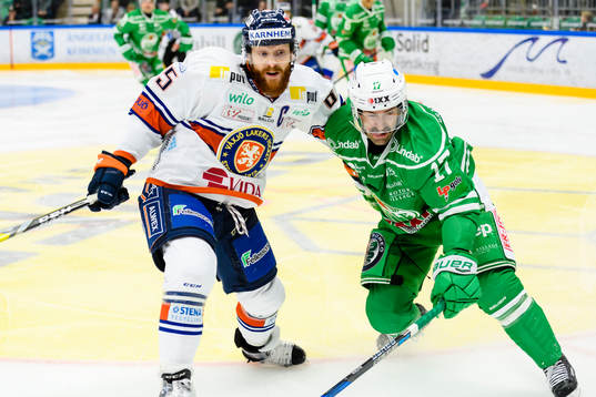 Växjös Liam Reddox och Rögles Taylor Matson