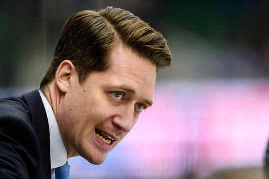 Växjös tränare Sam Hallam