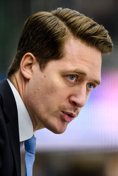 Växjös tränare Sam Hallam