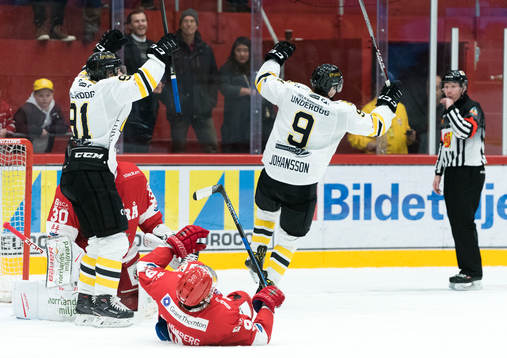 Panterns Kim Johansson jublar