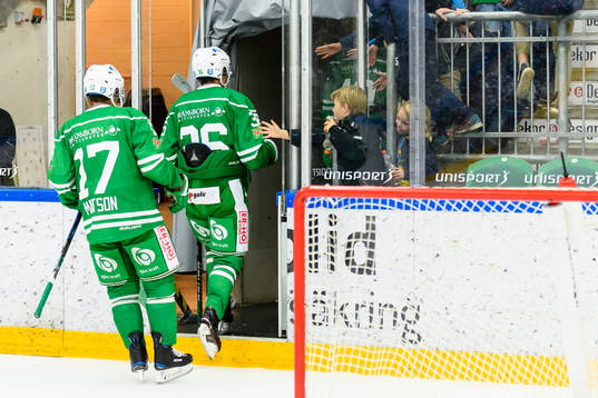 Rögles Taylor Matson och Filip Karlsson deppar