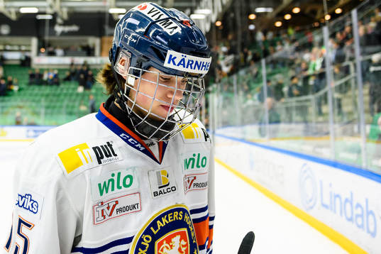 Växjös Dominik Bokk lämnar isen
