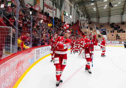 Timrås Hampus Larsson jublar