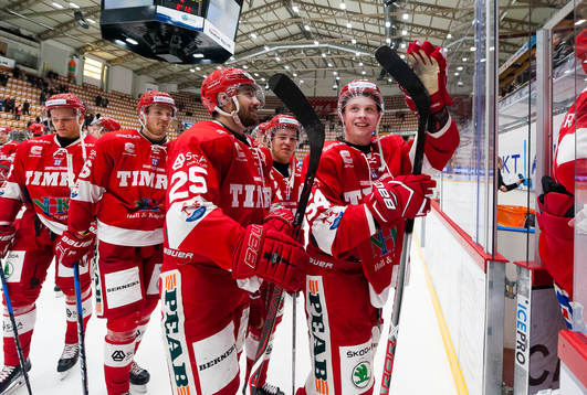 Timrås Jonathan Dahlen jublar