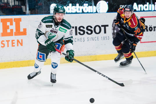 Färjestads Jesse Virtanen och Djurgårdens Marcus Davidsson