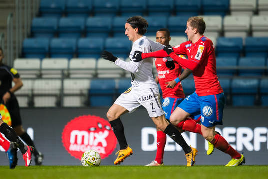 Östers Mattias Pavic och Helsingborgs Darijan Bojanic