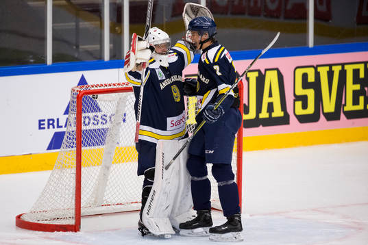 Ångermanlands målvakt Viktor Karlström och William