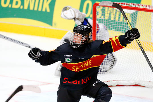 Skånes Kevin Engvall jublar