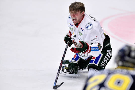 Frölundas John Nyberg reagerar