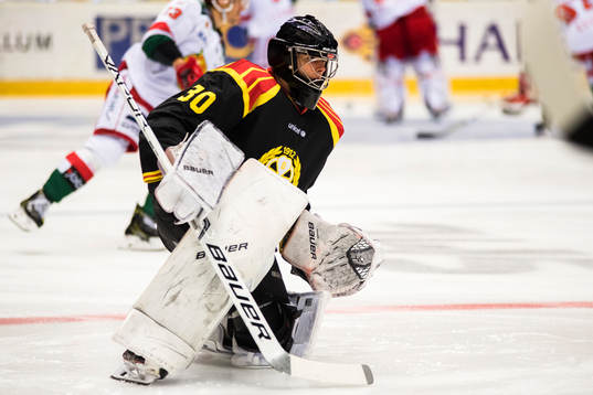 Brynäs målvakt Samuel Ersson före ishockeymatchen i SHL