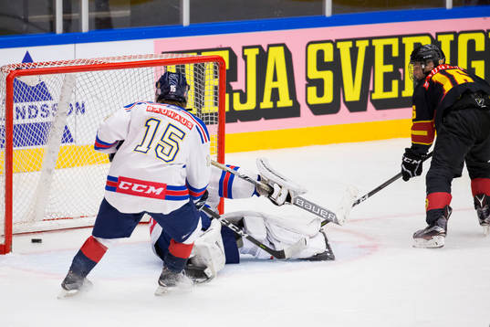 Skånes Hugo Nilsson skjuter 2-3 bakom Stockholm Syds