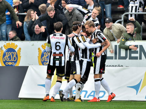 Landskronas Karim Sadat jublar med lagkamrater
