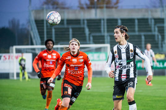 Landskronas Adi Nalic mot Karlskronas Rasmus Persson