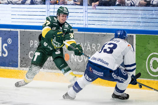 Björklövens Jacob Andersson och Leksands Jon Knuts  i