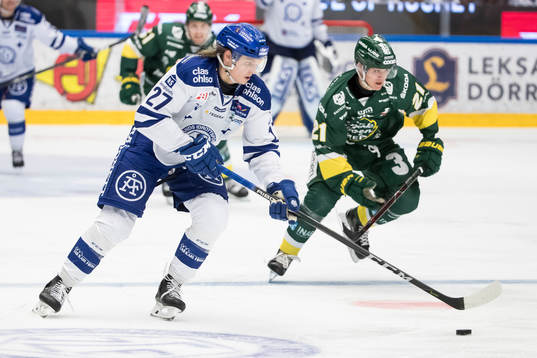 Leksands Anton Karlsson  i ishockeymatchen i