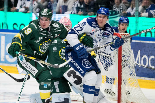 Björklövens Simon Backman och Leksands Martin Grönberg