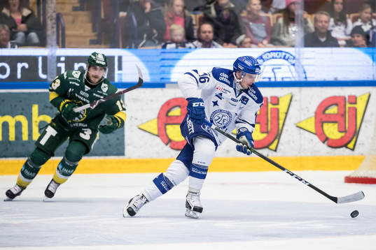 Leksands Fredrik Lindgren  i ishockeymatchen i
