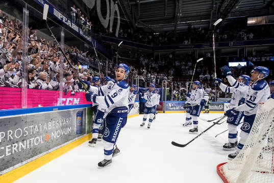 Leksands spelarna jublar