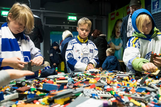 i ishockeymatchen i Hockeyallsvenskan mellan Leksand och