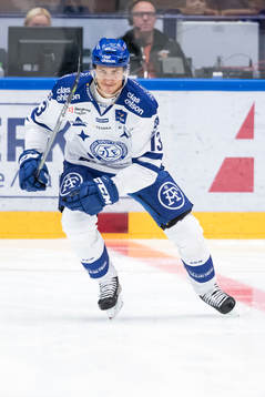 Leksands Jon Knuts  i ishockeymatchen i Hockeyallsvenskan