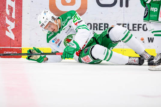 Rögles Mathias From ligger på isen