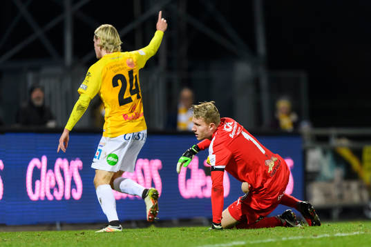 Falkenbergs Viktor Götesson jublar