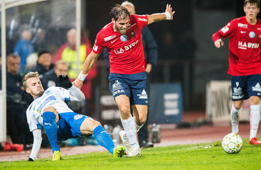 Örgrytes Johan Elmander och Värnamos Simon Nilsson