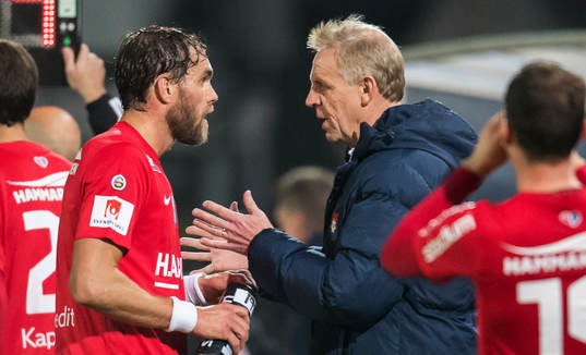 Örgrytes tränare Sören Börjesson och Johan Elmander