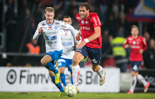 Örgrytes Johan Elmander och Värnamos Freddy Winst