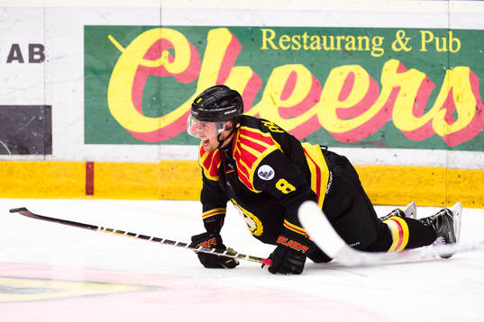 Brynäs Aaron Palushaj har ont
