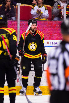 Brynäs Simon Bertilsson jublar