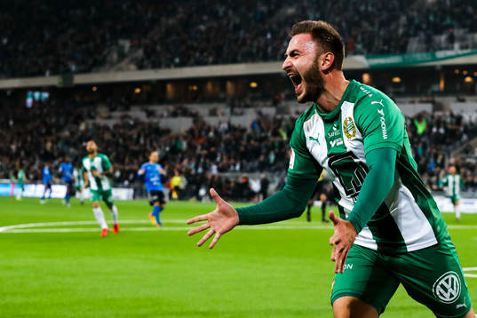 Hammarbys Muamer Tankovic jublar