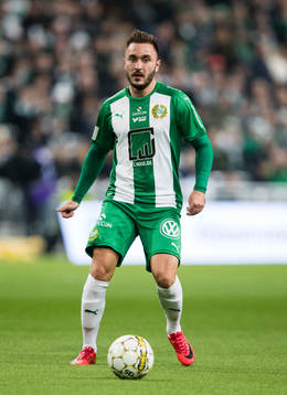 Hammarbys Muamer Tankovic med bollen