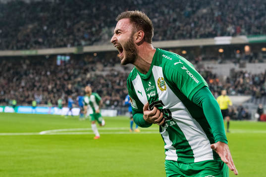 Hammarbys Muamer Tankovic jublar
