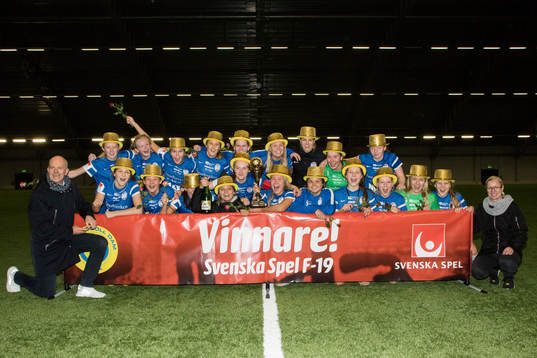 Joakim Mörnefält från Svenska spel och Victoria Sandell