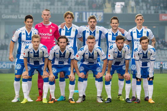 IFK Göteborgs startelva uppe fr.v. David Boo Wiklander,