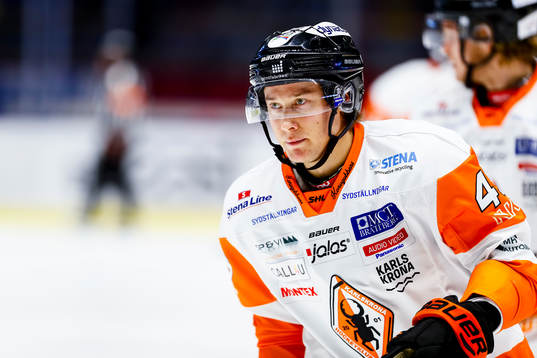 Karlskronas Filip Cruseman jublar