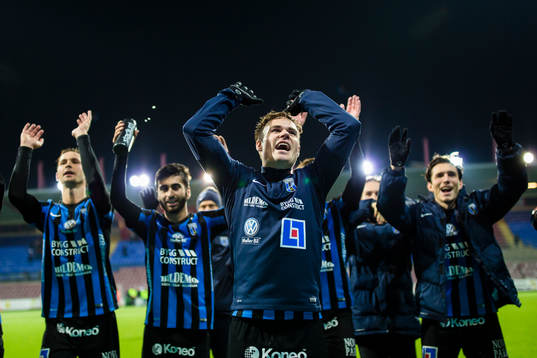 Sirius Niklas Busch Thor (närmast i bild) med resten av