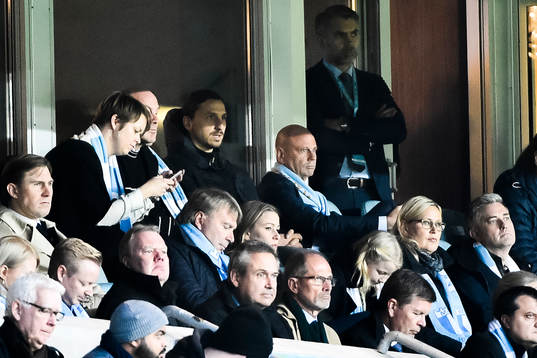 Zlatan Ibrahimovic på läktaren