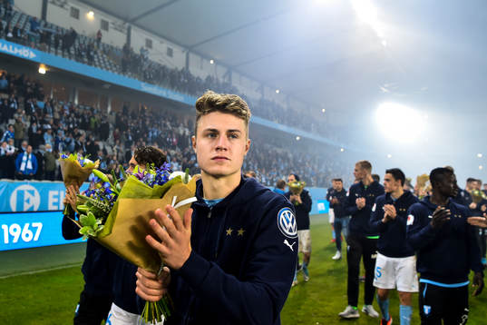 Malmö FFs Mattias Svanberg tackar publiken