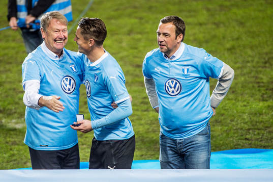 Malmö FFs Markus Rosenberg med tidigare tränarna Åge