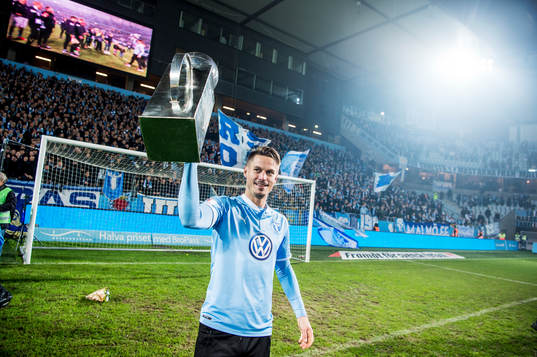 Malmö FFs Markus Rosenberg jublar med Lennart Johanssons