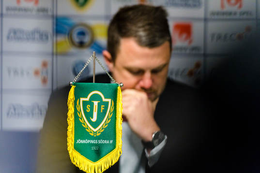 Jönköpings tränare Jimmy Thelin deppar