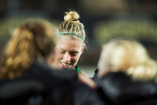 Göteborgs målvakt Line Johansen jublar