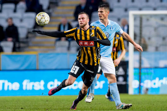 Häckens Alexander Faltsetas och Malmö FFs Markus Rosenberg