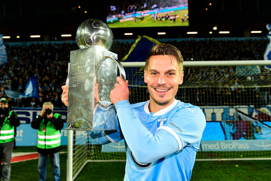 Malmö FFs Markus Rosenberg jublar med Lennart Johanssons